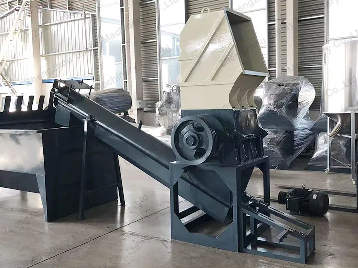 plastic recycling shredder in the factory