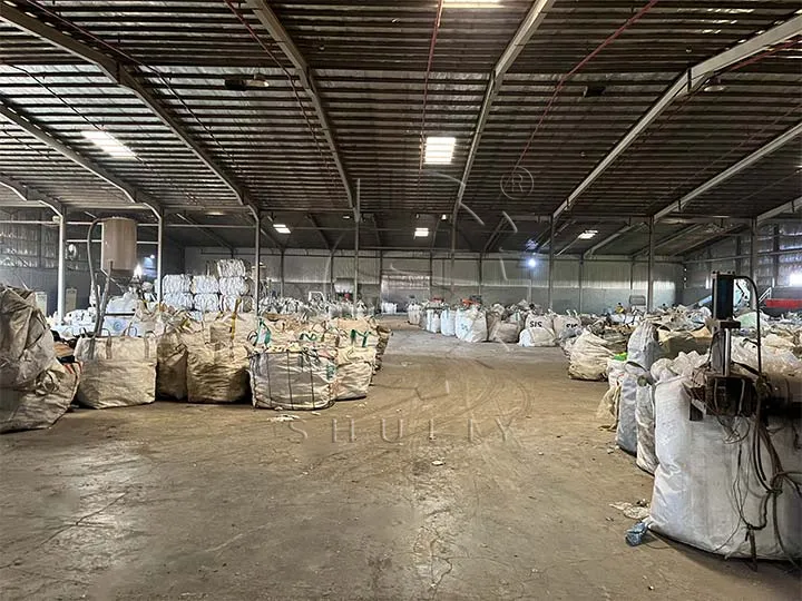 usine de recyclage de plastique des clients