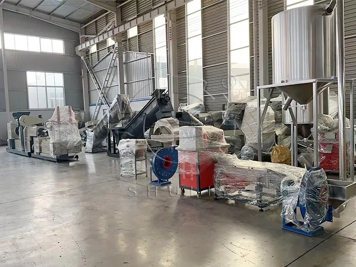 Машина для переработки пластиковых гранул экспортирована в Саудовскую Аравию